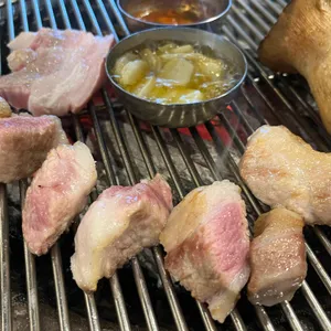 꽃도니 사진