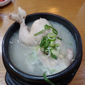 궁중삼계탕 사진