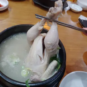 궁중삼계탕 사진