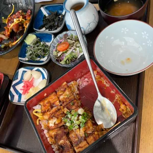 바다앤장어 사진