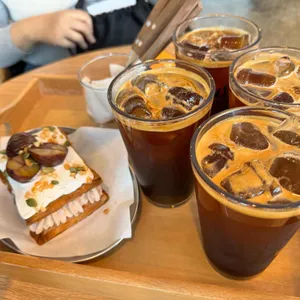 부엔 사진