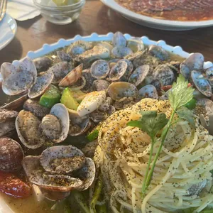 어느달 사진