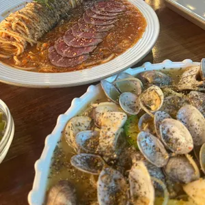 어느달 사진