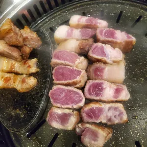 돼지집딸 리뷰 사진