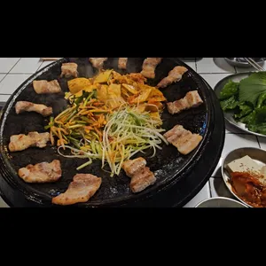 팔팔무쇠삼겹 사진