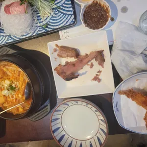 필참치 사진