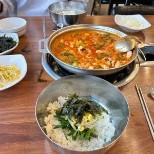 개미집 사진