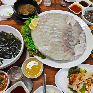 서해 안흥 횟집 사진