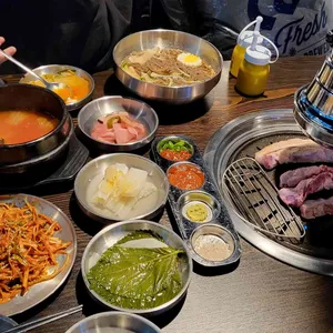고기를굽다 사진