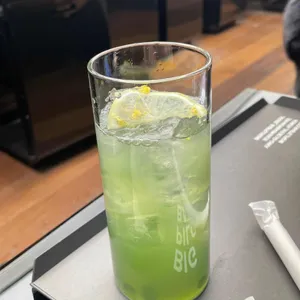 맨메이드 사진