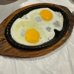 훌랄라참숯바베큐치킨 사진