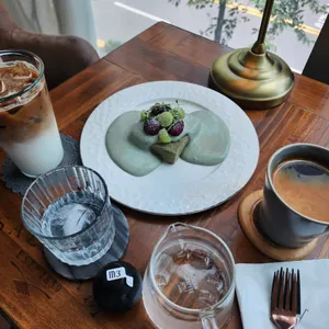 셀레브르 사진