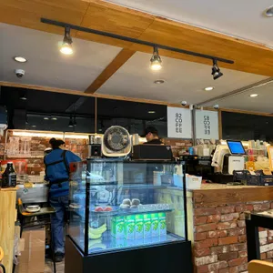 82 coffee 리뷰 사진