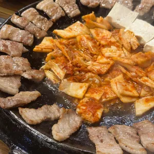 무쇠김치삼겹 사진