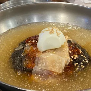 뼈대있는돼지집 사진