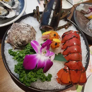 차림 리뷰 사진