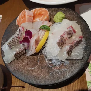 차림 리뷰 사진