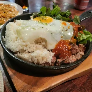 폼폰루지 사진