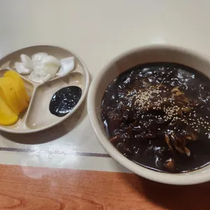 수성반점 사진