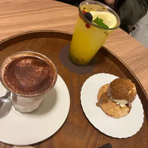 코즈 사진