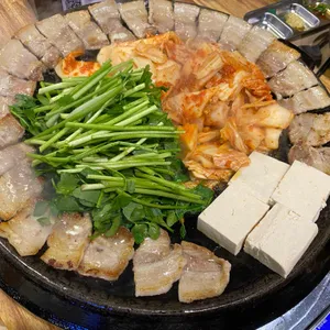 무쇠김치삼겹 사진