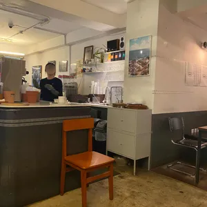 RADIANT 리뷰 사진