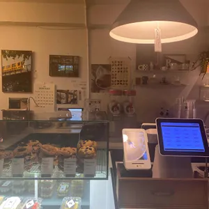 RADIANT 리뷰 사진