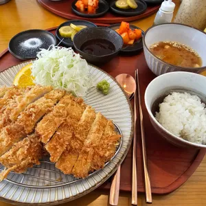 영진돈 사진