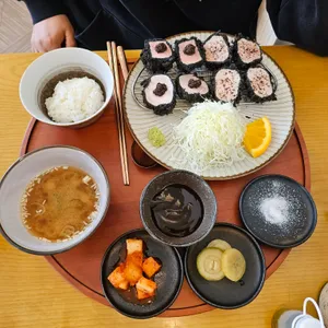 영진돈 사진