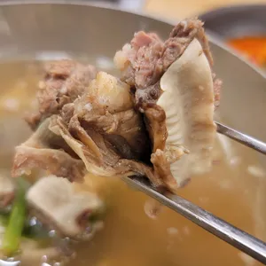 항아리갈비탕 사진