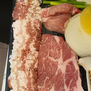 돈백식당 사진