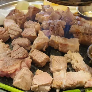 돈백식당 사진
