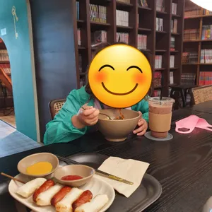 책으로가는문 사진