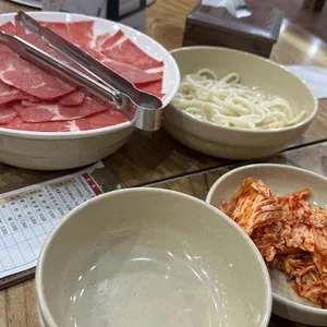 등촌샤브칼국수 사진