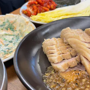 정원마늘보쌈 사진
