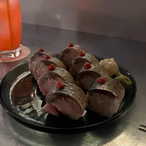 무한궤도 하이볼바 사진