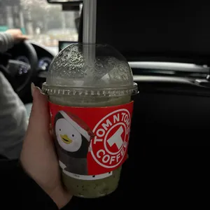 탐앤탐스 사진