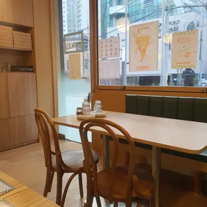 리틀에마스 리뷰 사진