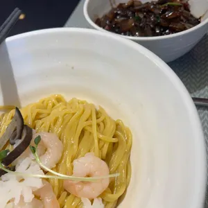 한남동자리 리뷰 사진