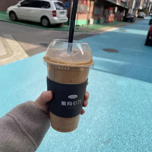 만유인력 사진