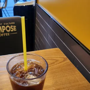 컴포즈커피 사진
