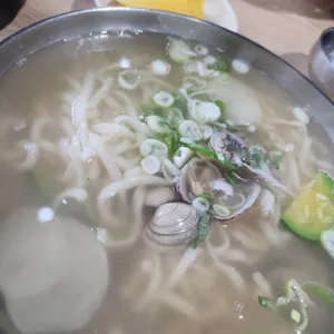 장터 원조국수집 사진
