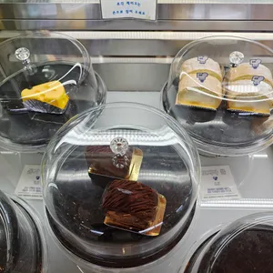 데미안 리뷰 사진