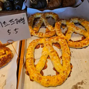 데미안 리뷰 사진