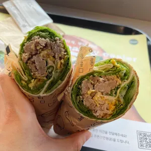 샐러디 사진