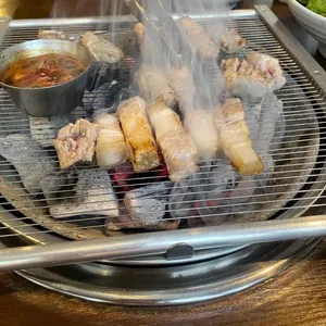 블랙돈제주오겹살 대표 사진