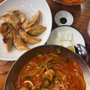 공리 사진