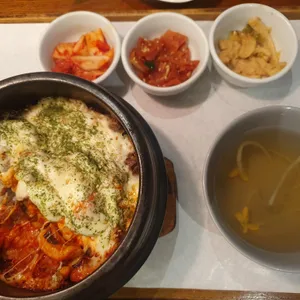 모랑해물솥밥 사진