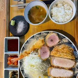 톤톤 돈카츠 사진
