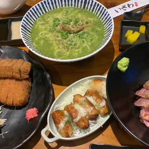 이자와 사진